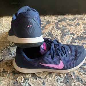 Nike Flex Experience RN 4 navy and lilac 8.5